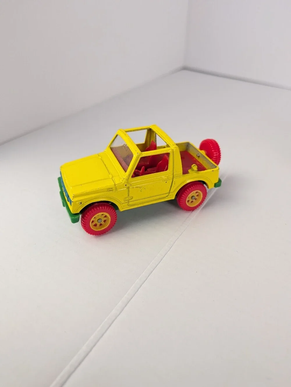 Maisto Set Of 9 Die-Cast Toy Vehicles See Description For Details